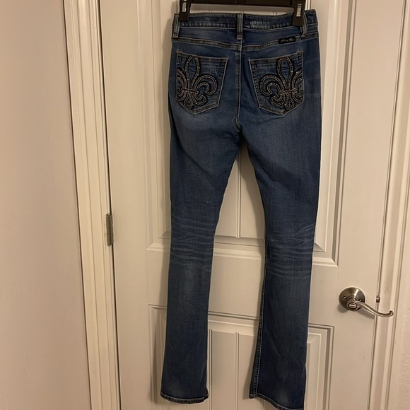 Miss Me Slim Boot Cut Jeans women’s W27 L34 heavily distressed soft 96% cotton - Picture 5 of 9